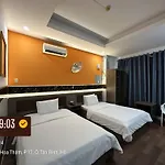 Hotel Phuc Khang Airport